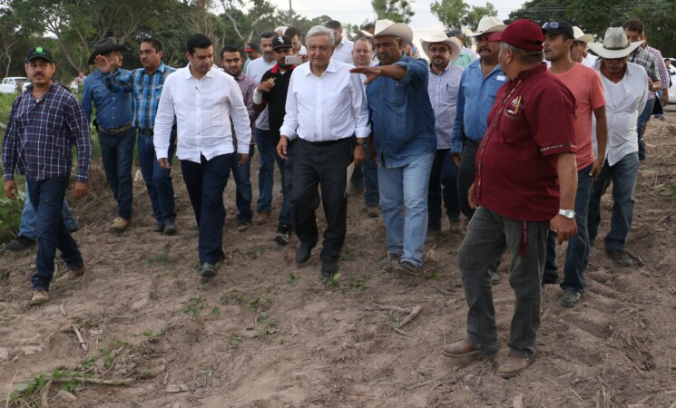 En Tuxpan, presidente de México anuncia plan de cuatro acciones para la reconstrucción de Nayarit