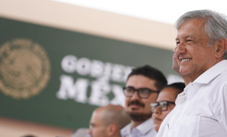 Regresa presidente AMLO a Nayarit para supervisar apoyo a damnificados por Huracán Willa