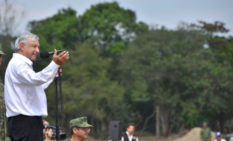 Presidente visita vivero del programa Sembrando Vida en Cárdenas, Tabasco