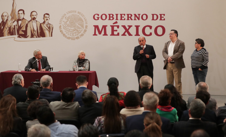 El presidente Andrés Manuel López Obrador se reunió este lunes con  integrantes del Gabinete Legal y Ampliado