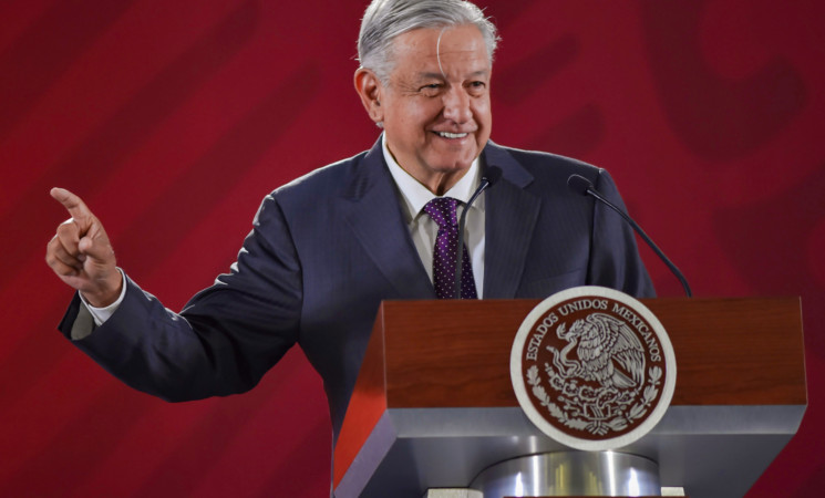 Dinero e inmuebles decomisados se destinarán a escuelas, hospitales u obras en beneficio de la gente: presidente AMLO