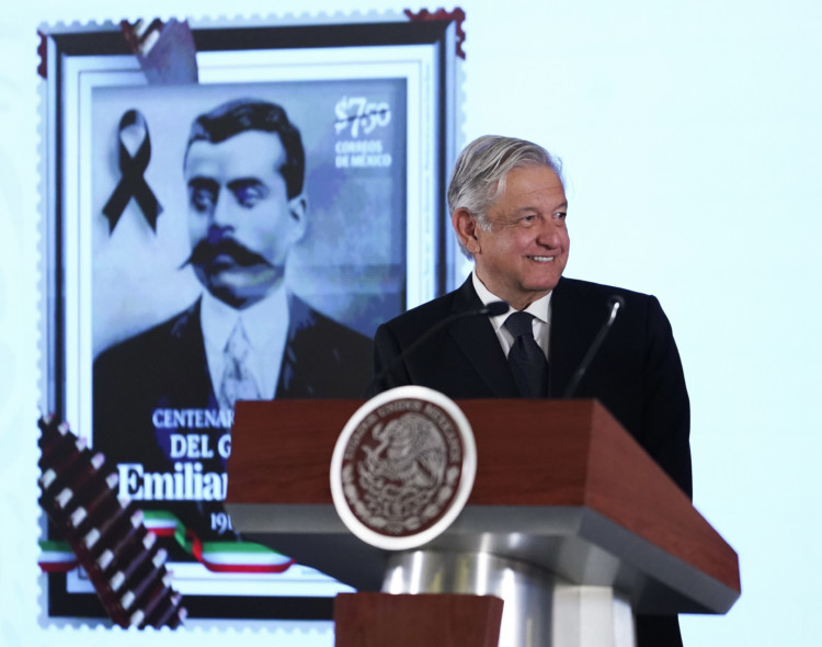 Presentan boleto del Metro, timbre postal y billete de lotería dedicados al Centenario Luctuoso de Emiliano Zapata