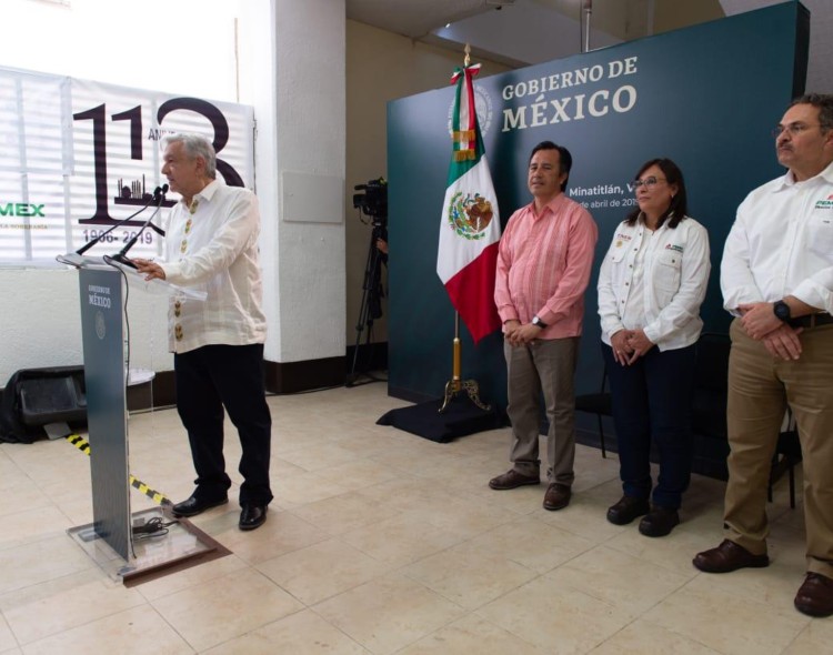 27.04.19 Versión estenográfica. Conferencia de prensa al finalizar recorrido en refinería en Minatitlán, Veracruz