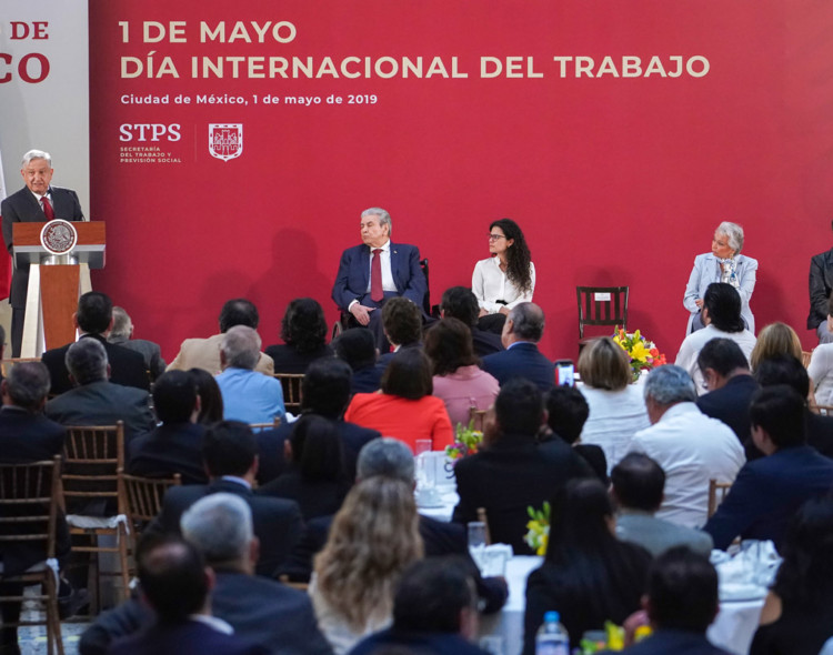 01.05.19 Versión estenográfica. Encuentro con líderes sindicales por el Día Internacional del Trabajo, en Palacio Nacional