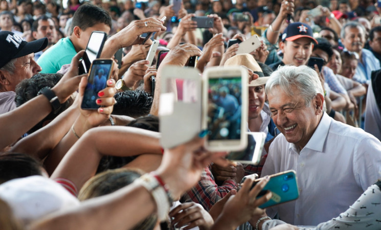 Protegeremos industria nacional del acero y a sus trabajadores, afirma presidente