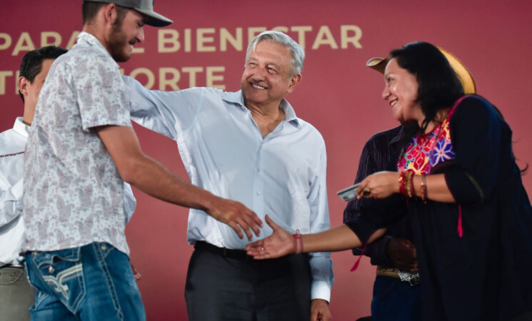 Presidente supervisa ‘Programas Integrales de Bienestar’ y aplicación del decreto de Zona Libre en Ojinaga, Chihuahua