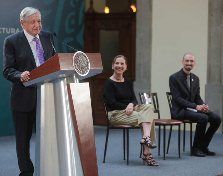 26.06.19 Versión estenográfica. Acciones de la Estrategia Nacional de Lectura, en el Salón de la Tesorería, Palacio Nacional