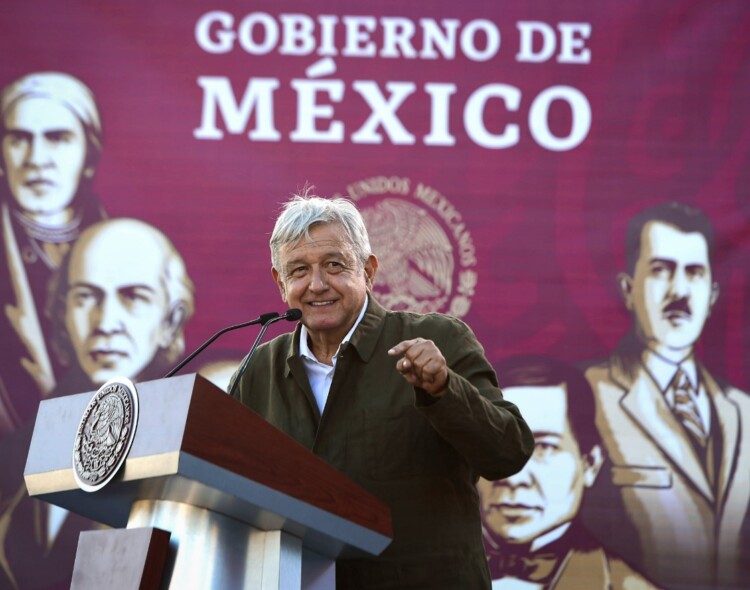 Discurso de Andrés Manuel López Obrador, presidente de México, en el acto en defensa de la dignidad nacional y en favor de la amistad con EEUU, en Tijuana, Baja California