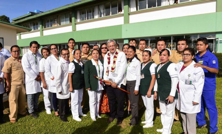 16.08.19 Versión estenográfica. Diálogo con la comunidad del Hospital Rural Huautla de Jiménez, Oaxaca