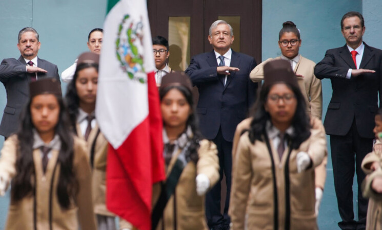 Educación es fundamental para el progreso con justicia, afirma presidente