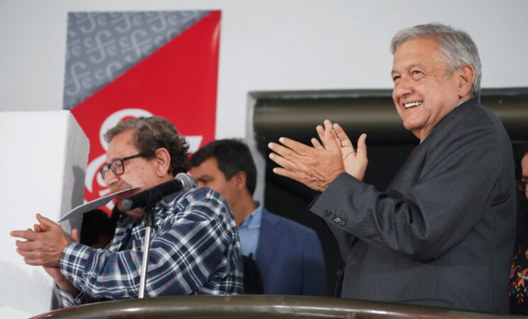 FCE, a la vanguardia del proceso de transformación: presidente AMLO