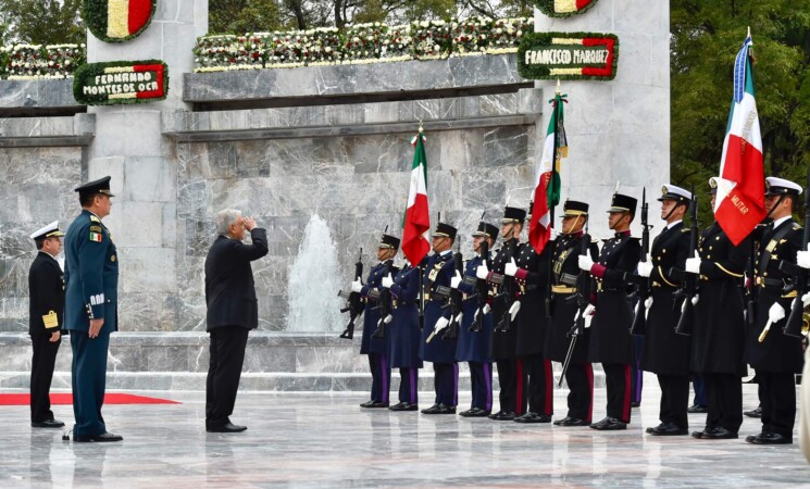 Presidente encabeza ofrenda floral a Niños Héroes en el 172 Aniversario de la Gesta Heroica de Chapultepec