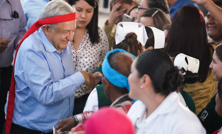 Programa de rescate al sector salud dará prioridad a hospitales en zonas marginadas, afirma presidente