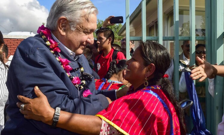 06.10.19 Versión estenográfica. Diálogo con la comunidad del Hospital Rural Santiago Juxtlahuaca, Oaxaca