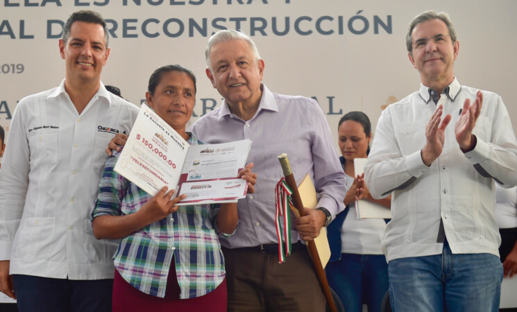 'La Escuela es Nuestra' y el Programa Nacional de Reconstrucción impulsan rehabilitación de instalaciones escolares de Oaxaca