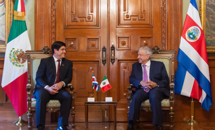 Presidentes de México y Costa Rica se reúnen en Palacio Nacional