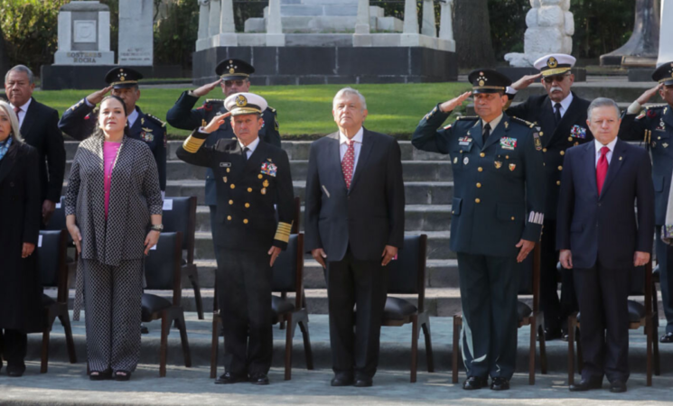 Presidente conmemora Día de la Armada de México; destaca lealtad de las Fuerzas Armadas