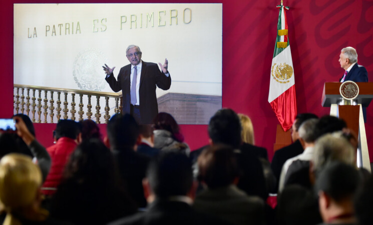 Presidente anuncia 'Programa Paisano'; Profeco presentará comparativo de comisiones por remesas