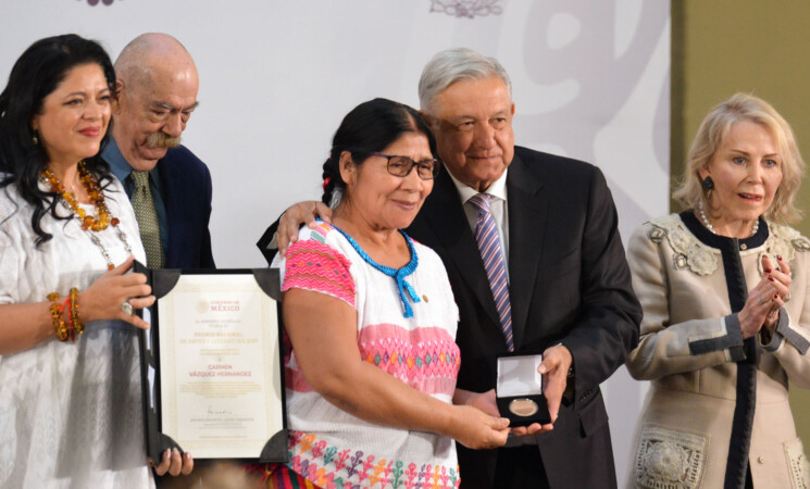 Presidente reconoce a educación pública como base para la equidad social; entrega Premios de Artes, Ciencia y Cultura