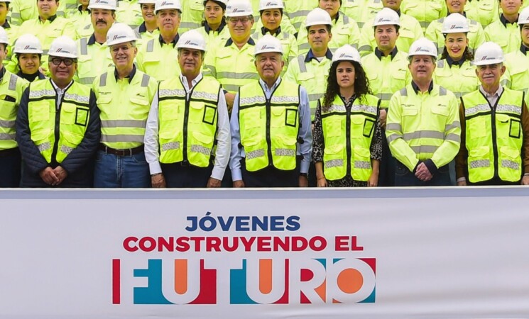 Presidente llama a aprovechar Jóvenes Construyendo el Futuro; firmará certificados y serán cartas de recomendación, afirma