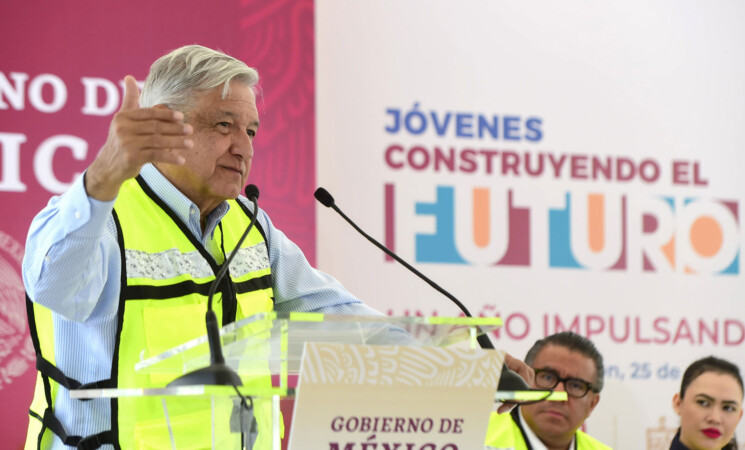 25.01.2020 Versión estenográfica. Jóvenes Construyendo el Futuro, en Planta Cementera en Monterrey, Nuevo León