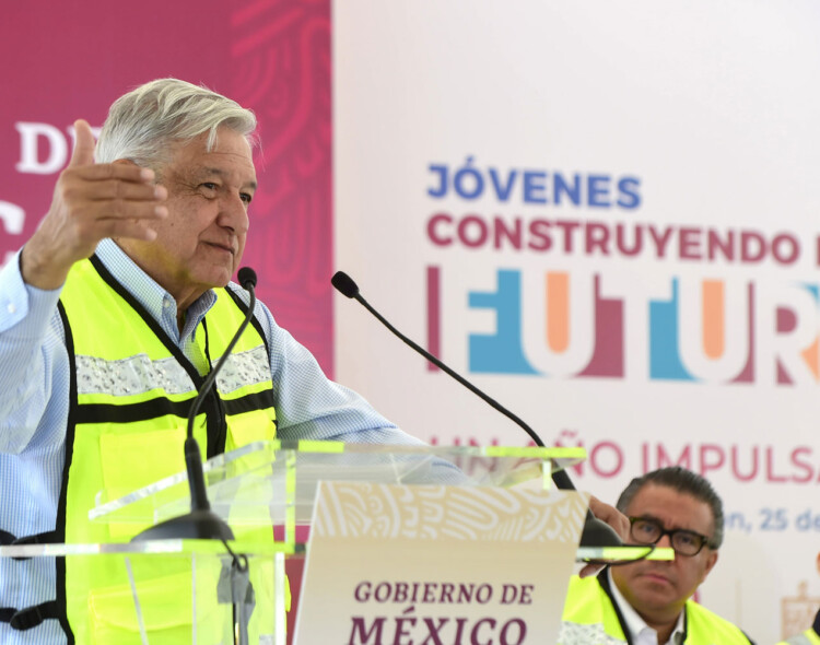 25.01.2020 Versión estenográfica. Jóvenes Construyendo el Futuro, en Planta Cementera en Monterrey, Nuevo León