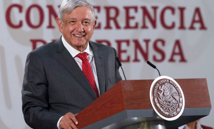 Presidente agradece apoyo y dimensión social de empresarios de México