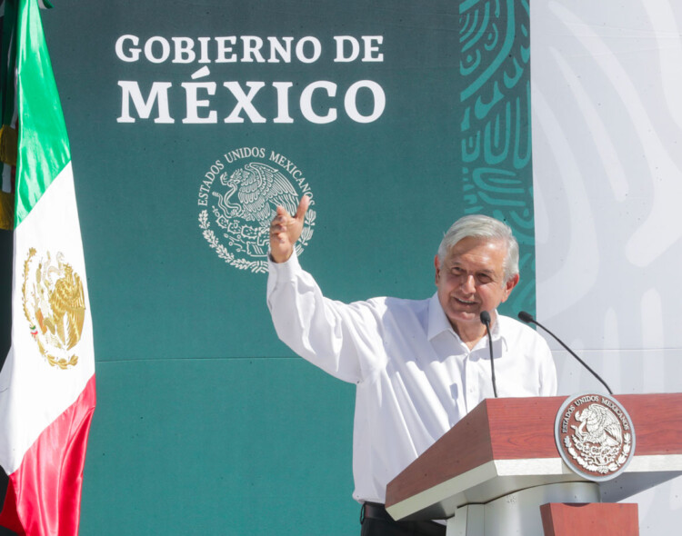 Presidente inicia inauguración de instalaciones de la Guardia Nacional en Michoacán