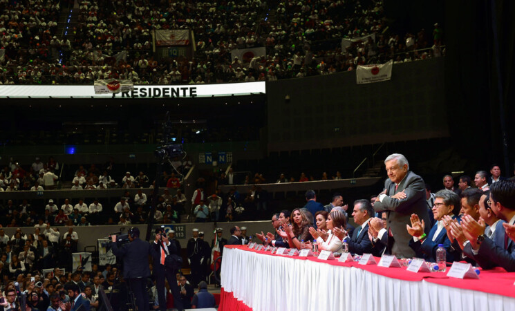 Presidente reafirma compromisos con trabajadores de México