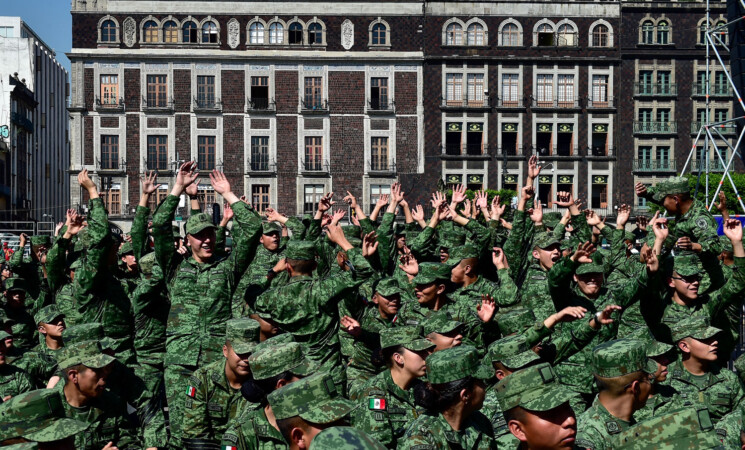 Fotogalería. Día del Ejército Mexicano, desde el Zócalo de la Ciudad de México