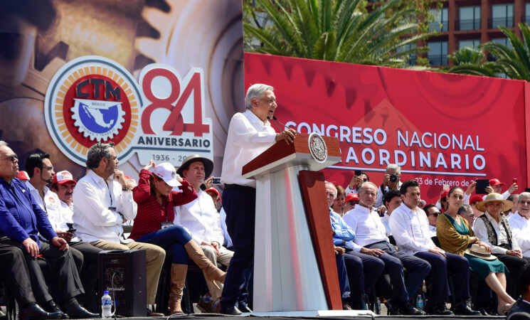 Presidente reafirma compromisos con trabajadores de México en Congreso Nacional Extraordinario de la CTM