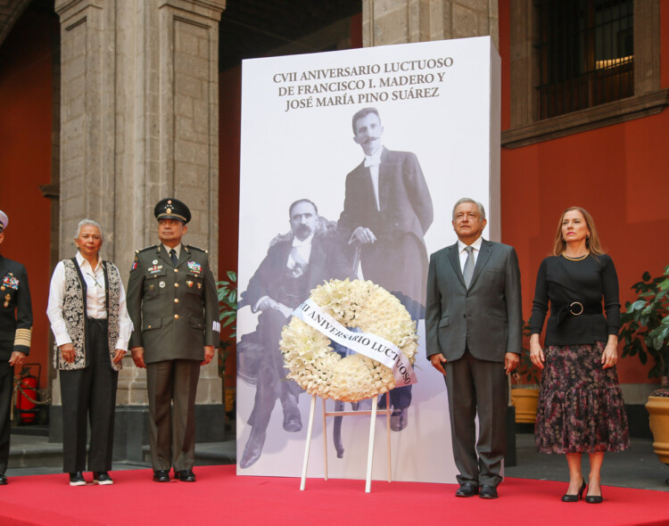 Presidente rinde homenaje a Francisco I. Madero en su CVII Aniversario Luctuoso; inaugura sala dedicada al Apóstol de la Democracia