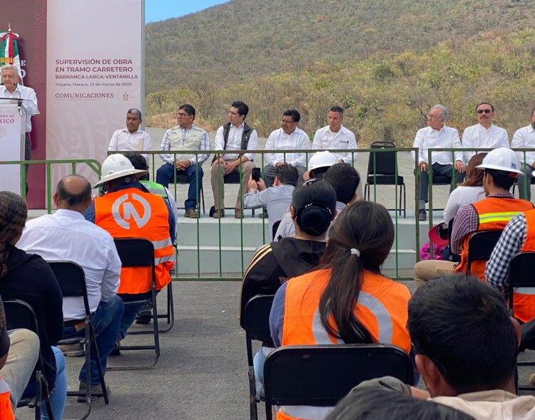 22.03.20 Versión esteográfica. Supervisión de obra en tramo carretero Barranca Larga-Ventanilla, desde Yogana, Oaxaca