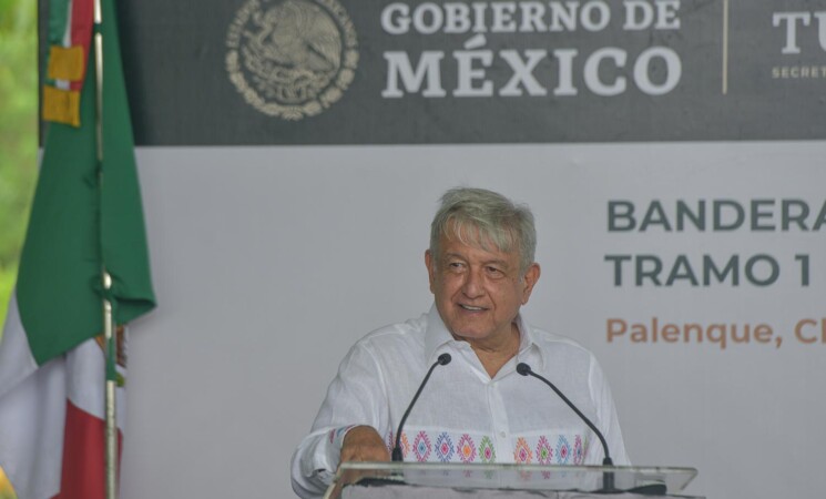 Presidente da banderazo al tramo de Palenque a Tulum del Tren Maya; se inaugurará en 2023, anuncia