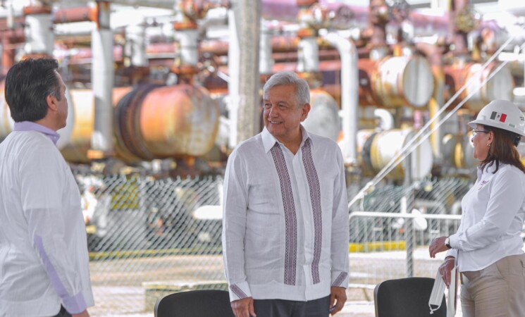 Complejo Petroquímico Cangrejera podría integrarse al Sistema Nacional de Refinación: presidente; produciría hasta 200 mil barriles diarios