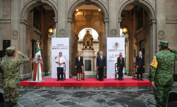 Presidente encabeza ceremonia por 148 Aniversario Luctuoso de Benito Juárez