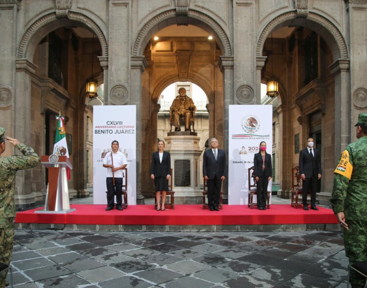 Presidente encabeza ceremonia por 148 Aniversario Luctuoso de Benito Juárez