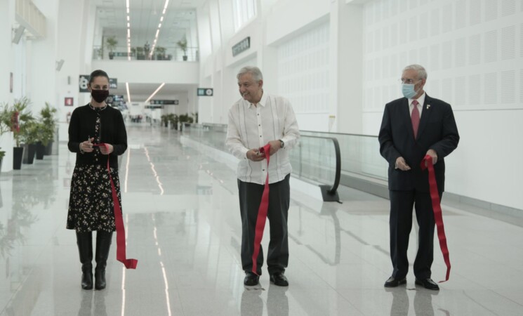 Presidente inaugura ampliación de la Terminal 2 del AICM