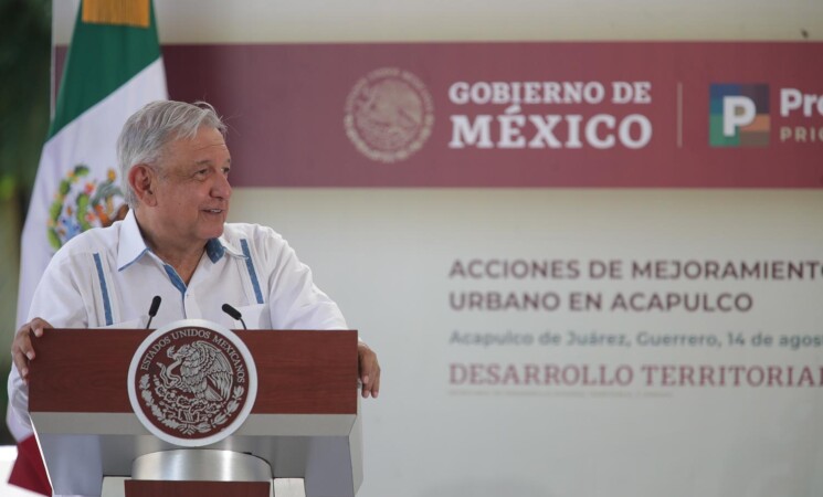 Presidente supervisa entrega de acciones de mejoramiento urbano en Acapulco, Guerrero