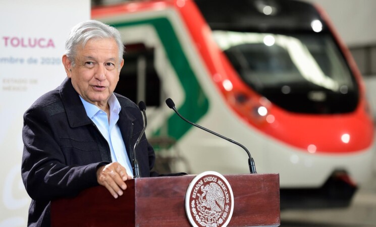 Presidente supervisa avances de construcción del Tren Interurbano México-Toluca; llama a concluirlo en 2022