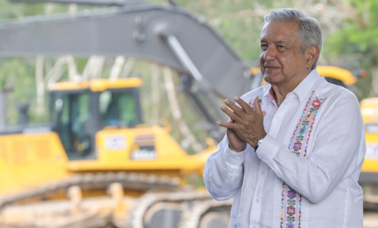 Presidente supervisa en Yucatán tramo 4 del Tren Maya; resaltará riqueza cultural y dará modernidad a la región, afirma