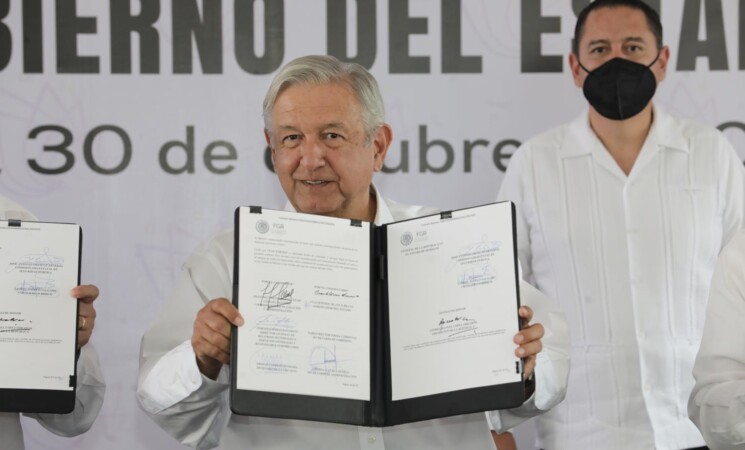 Presidente firma como testigo de honor convenio de transferencia del Centro Nacional de Arraigo a Morelos