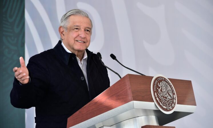 Atención a la población es la base para mantener la paz en el país: presidente; inaugura instalaciones de la GN en SLP