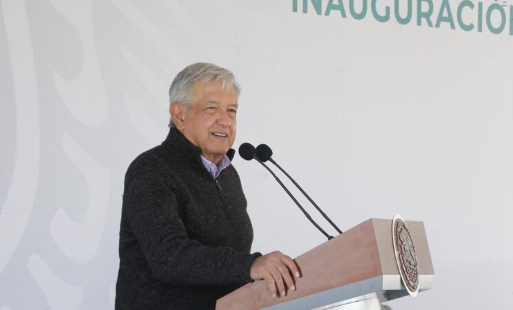 Presidente inaugura cuartel de la Guardia Nacional en Tijuana; llama a las naciones a evitar el acaparamiento de vacunas contra COVID-19