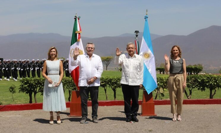 Presidente reafirma compromiso de búsqueda de estudiantes normalistas de Ayotzinapa