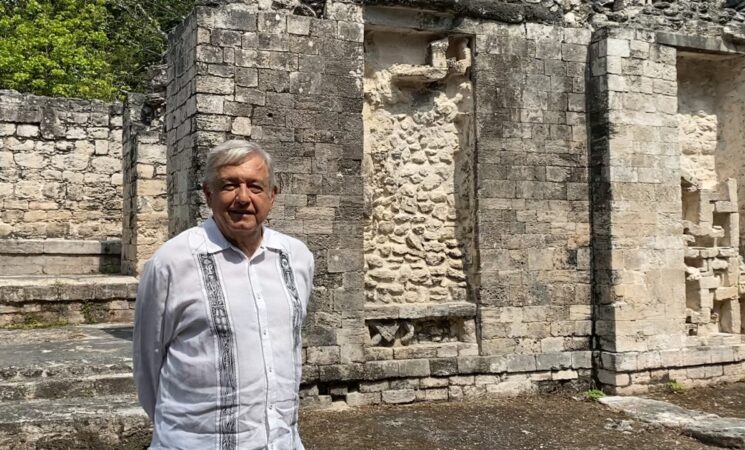 Presidente supervisa construcción del Tren Maya en Campeche