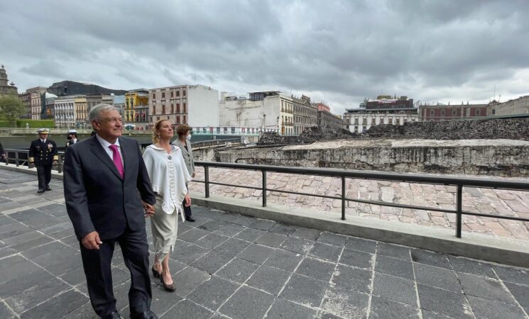 Apoyo y justicia para víctimas del accidente en L12 del Metro: presidente; conmemora 700 años de la fundación de México Tenochtitlan