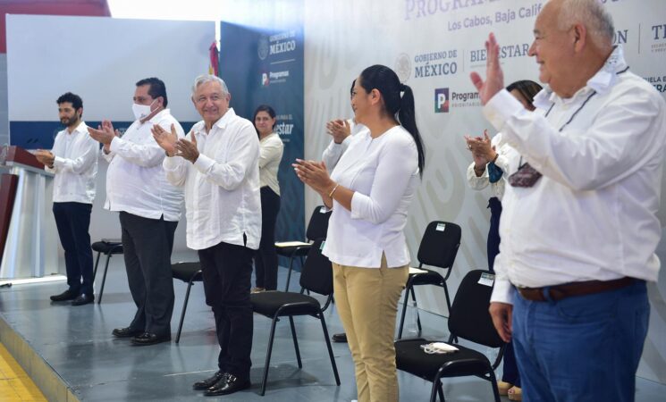 Programas sociales consolidarán Estado de bienestar en México: presidente; anuncia mejoras en la atención a menores con discapacidad