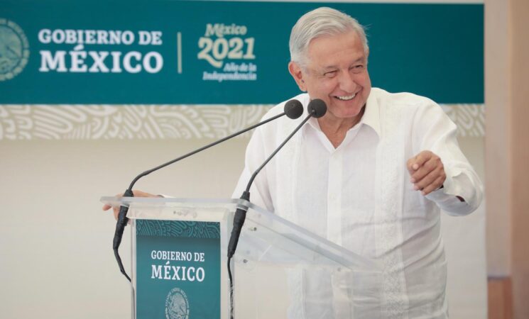 Presidente celebra progreso del Programa Nacional de Reconstrucción; llama a concluir obras en 2022