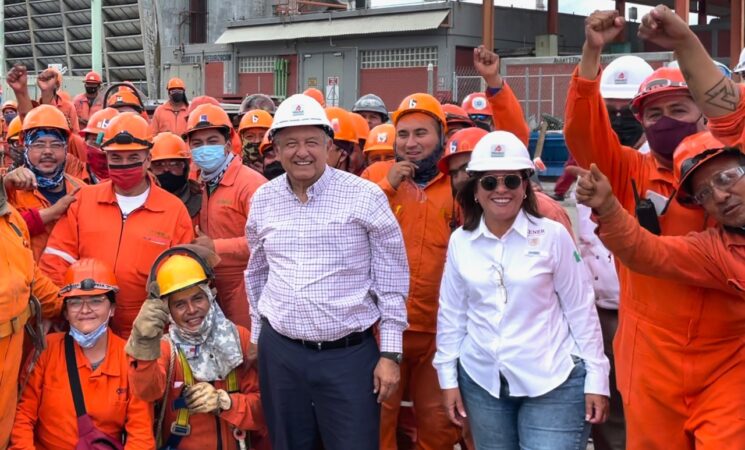 Presidente supervisa modernización y construcción de refinerías de Pemex